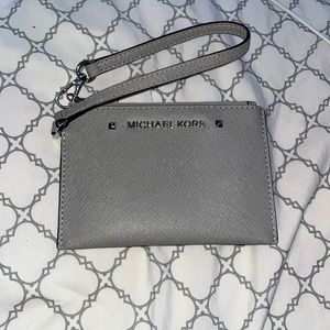 Michael Kors Small wrist wallet